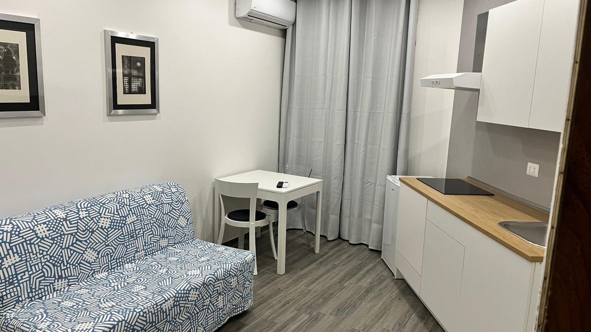 White 2 Apartment Терни Екстериор снимка